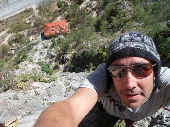 Chegando ao alto da segunda escalada do dia em Potrero Chico, no nordeste do México